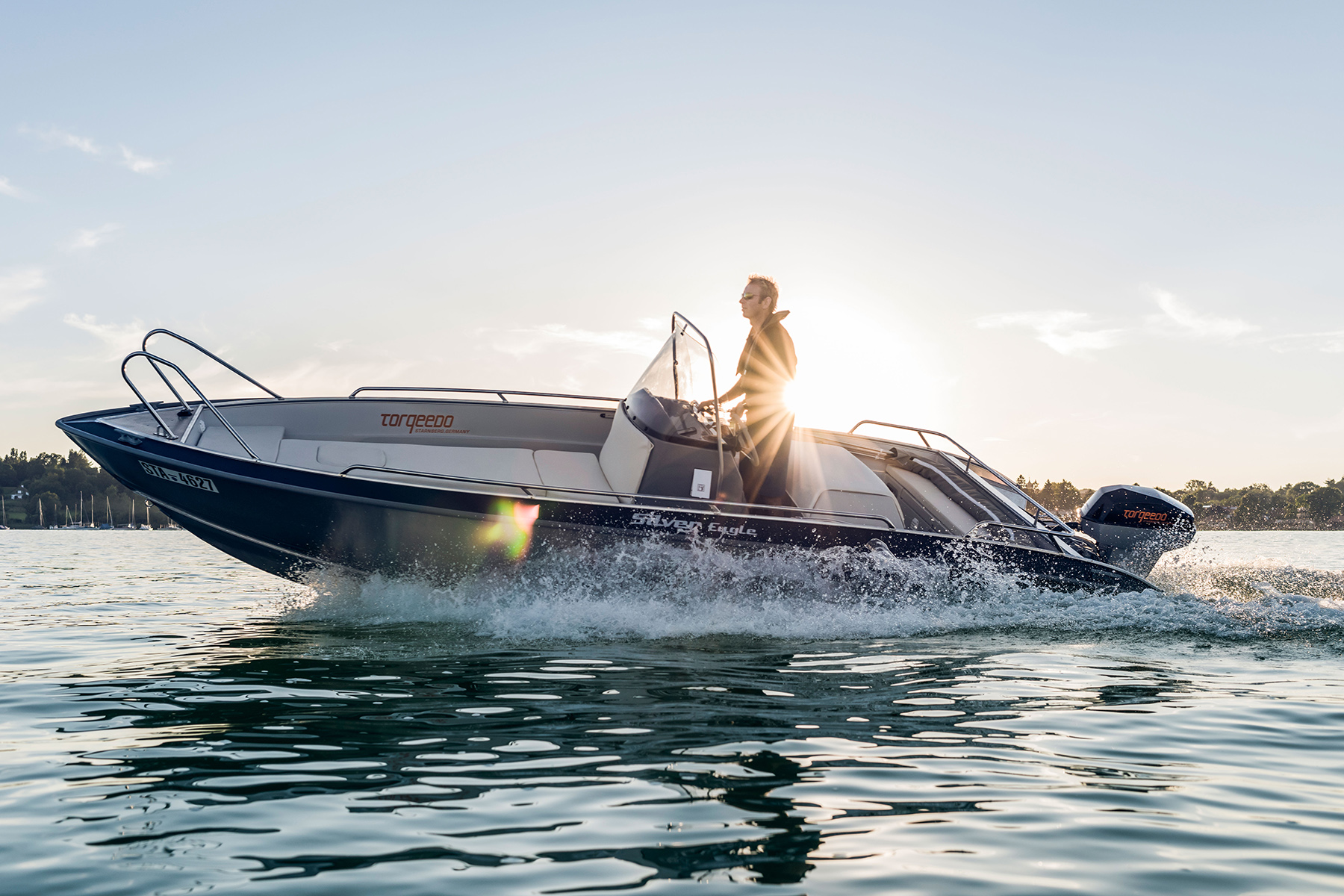 A Brief Description About Various Boating Accessories And Their Advantages